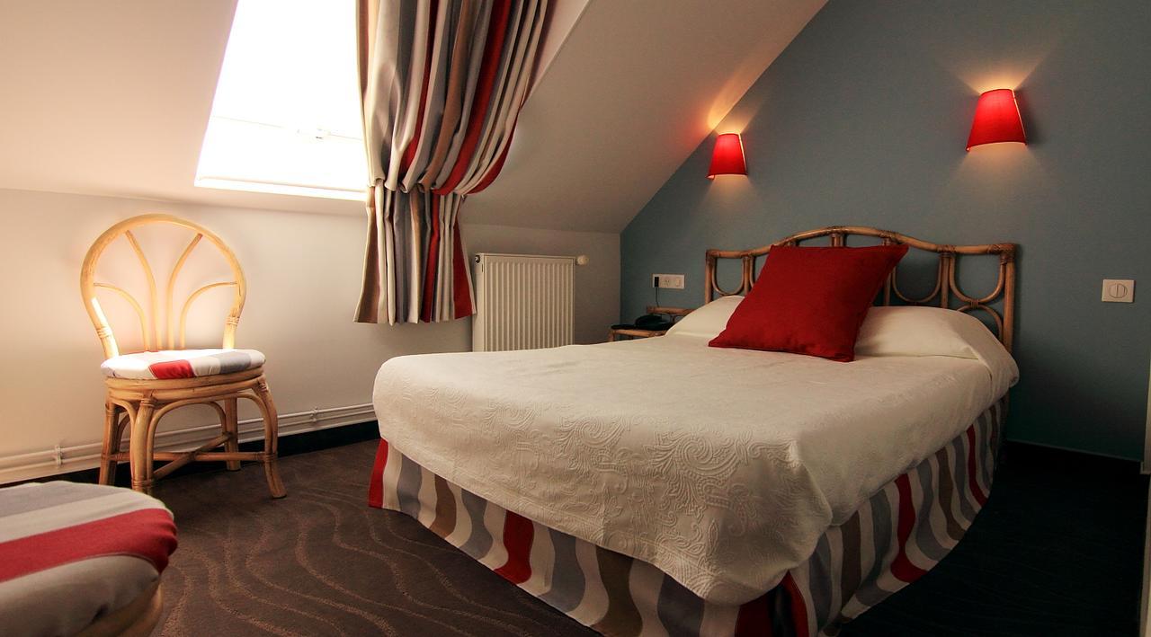 Logis Hotel Les Fuchsias Saint-Vaast-la-Hougue Ngoại thất bức ảnh