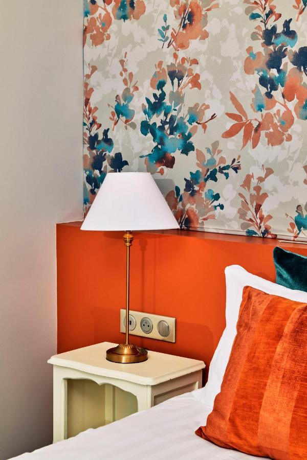 Logis Hotel Les Fuchsias Saint-Vaast-la-Hougue Ngoại thất bức ảnh
