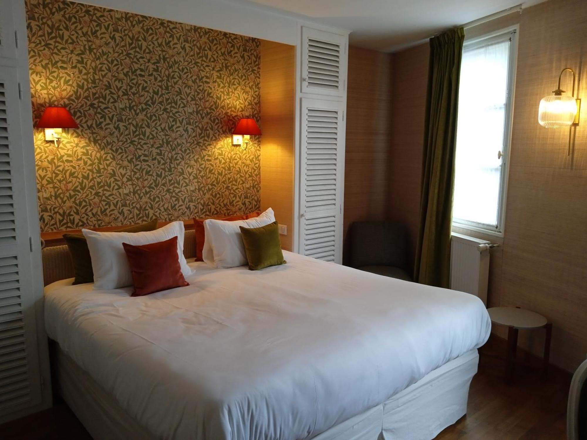Logis Hotel Les Fuchsias Saint-Vaast-la-Hougue Ngoại thất bức ảnh