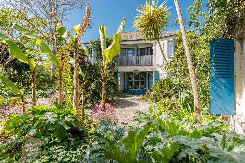 Logis Hotel Les Fuchsias Saint-Vaast-la-Hougue Ngoại thất bức ảnh